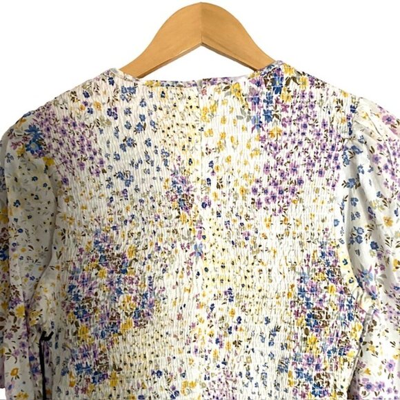 NWT 1. State Ivory Floral Smocked Top Medium - Picture 5 of 5
